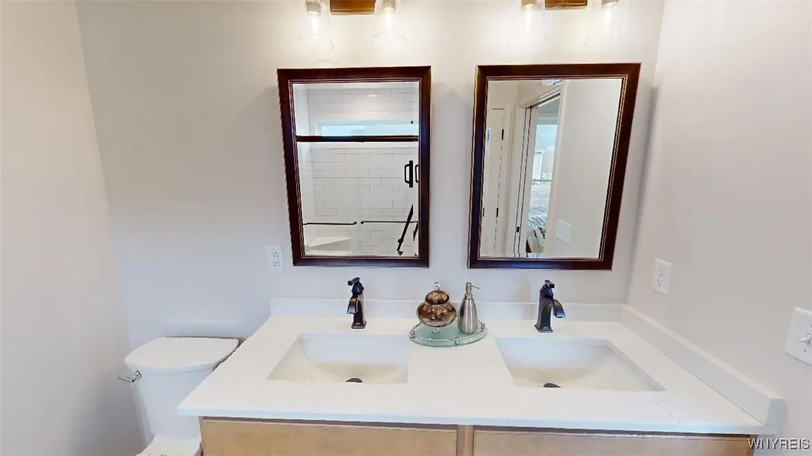 6670 Curtis Court, Lockport Town, New York 14094, Lockport Town, New York 14094, 2 Bedrooms Bedrooms, 5 Rooms Rooms,2 BathroomsBathrooms,Residential,Closed,6670 Curtis Court, Lockport Town, New York 14094,0,B1624038