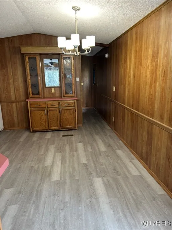 Kitchen  Dining Area
