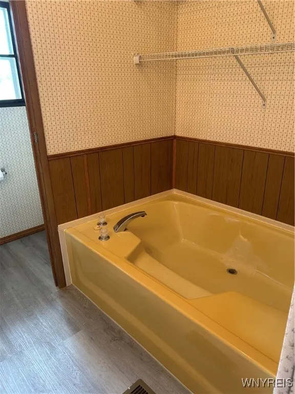 Garden Tub