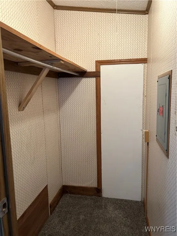 Walk in Closet