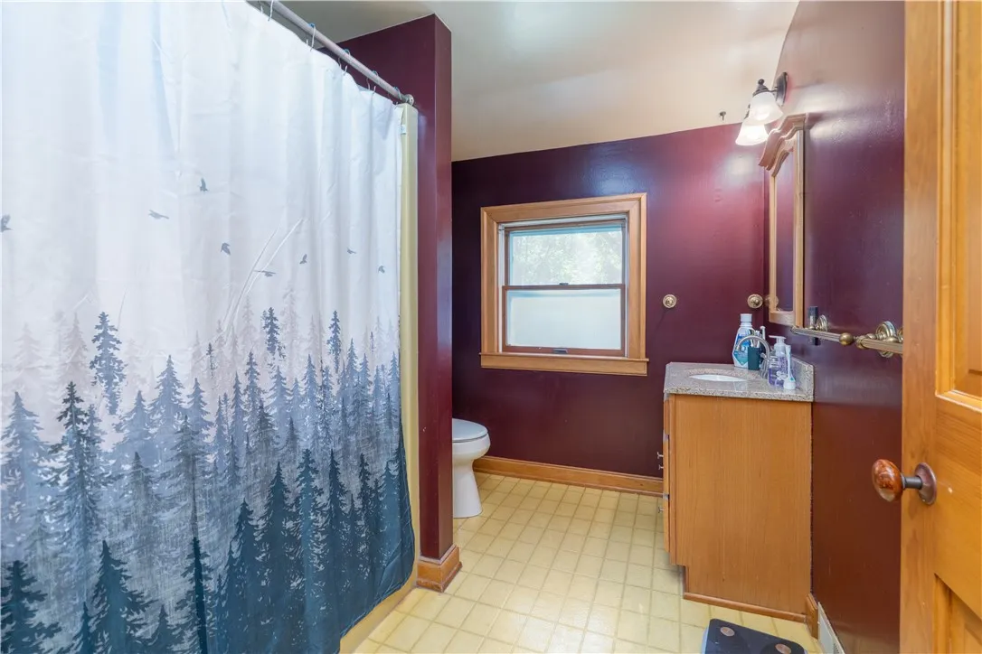 260 Summit Avenue, Warsaw, New York 14569, Warsaw, New York 14569, 5 Bedrooms Bedrooms, 10 Rooms Rooms,2 BathroomsBathrooms,Residential,For Sale,260 Summit Avenue, Warsaw, New York 14569,R1622207