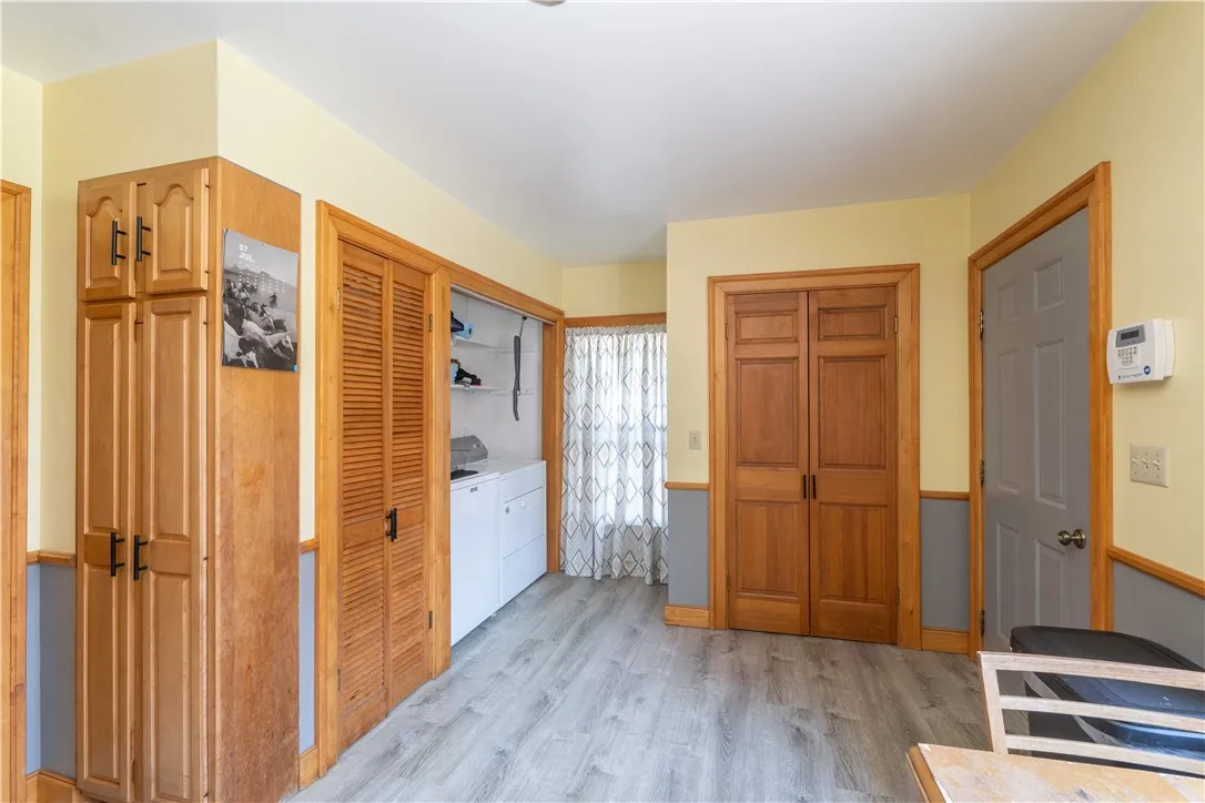260 Summit Avenue, Warsaw, New York 14569, Warsaw, New York 14569, 5 Bedrooms Bedrooms, 10 Rooms Rooms,2 BathroomsBathrooms,Residential,For Sale,260 Summit Avenue, Warsaw, New York 14569,R1622207