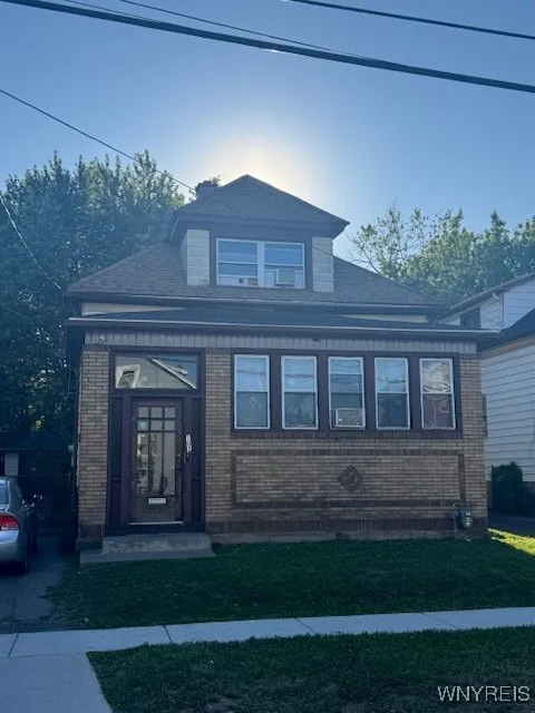 102 Freund Street, Buffalo, New York 14215, Buffalo, New York 14215, 4 Bedrooms Bedrooms, 7 Rooms Rooms,2 BathroomsBathrooms,Residential,For Sale,102 Freund Street, Buffalo, New York 14215,0,B1623795