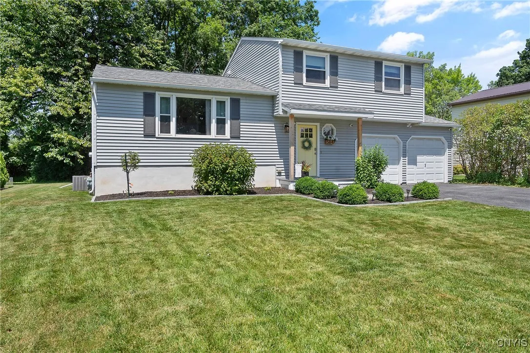 5847 Rita Lane, Cicero, New York 13039, Cicero, New York 13039, 3 Bedrooms Bedrooms, 8 Rooms Rooms,2 BathroomsBathrooms,Residential,For Sale,5847 Rita Lane, Cicero, New York 13039,S1623093