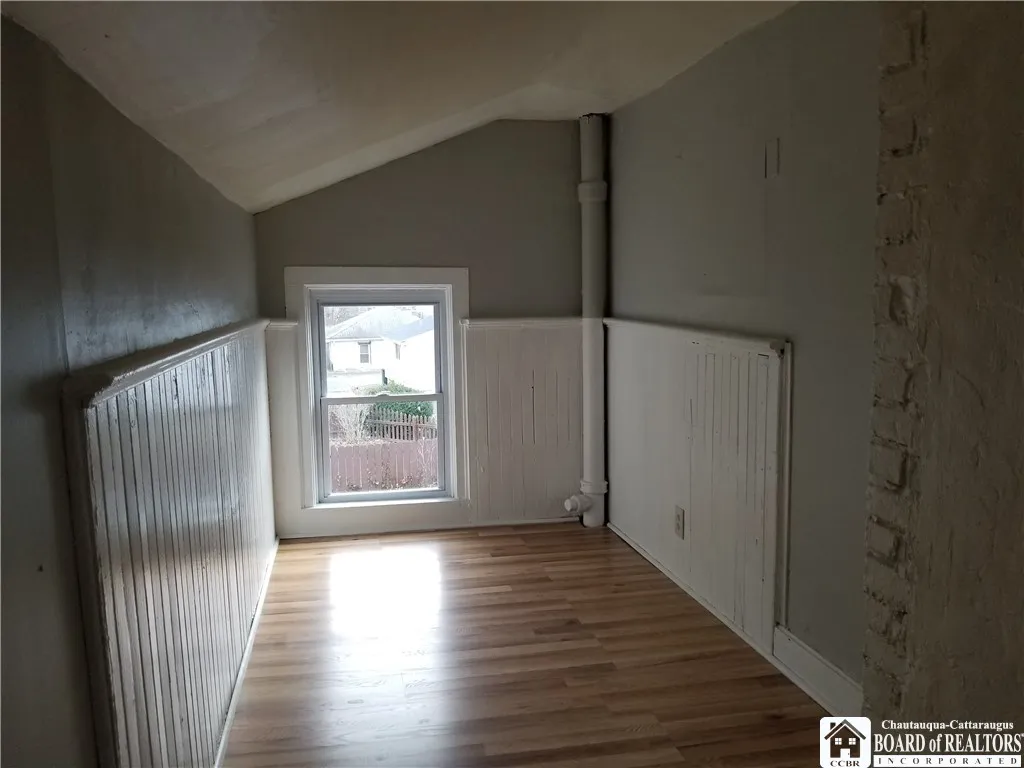 38 White Street, Pomfret, New York 14063, Pomfret, New York 14063, 5 Bedrooms Bedrooms, ,2 BathroomsBathrooms,Residential,For Sale,38 White Street, Pomfret, New York 14063,R1623810