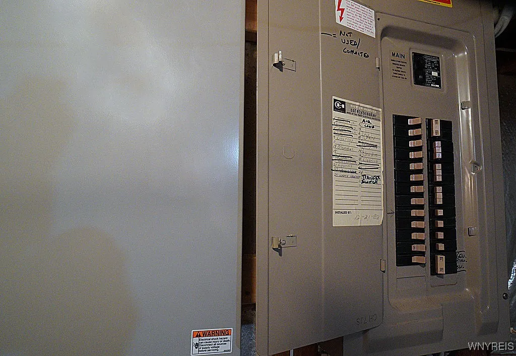 7199 Woodhaven Drive, Lockport Town, New York 1409, Lockport Town, New York 14094, 4 Bedrooms Bedrooms, 7 Rooms Rooms,2 BathroomsBathrooms,Residential,Closed,7199 Woodhaven Drive, Lockport Town, New York 1409,0,B1621490