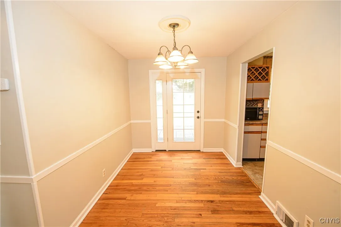 102 Janet Drive, Syracuse, New York 13224, Syracuse, New York 13224, 4 Bedrooms Bedrooms, 8 Rooms Rooms,2 BathroomsBathrooms,Residential,Closed,102 Janet Drive, Syracuse, New York 13224,0,S1623326