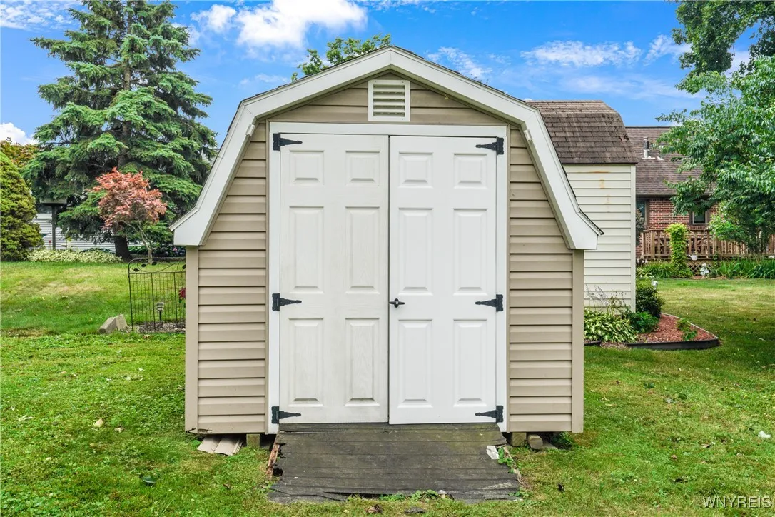 Shed