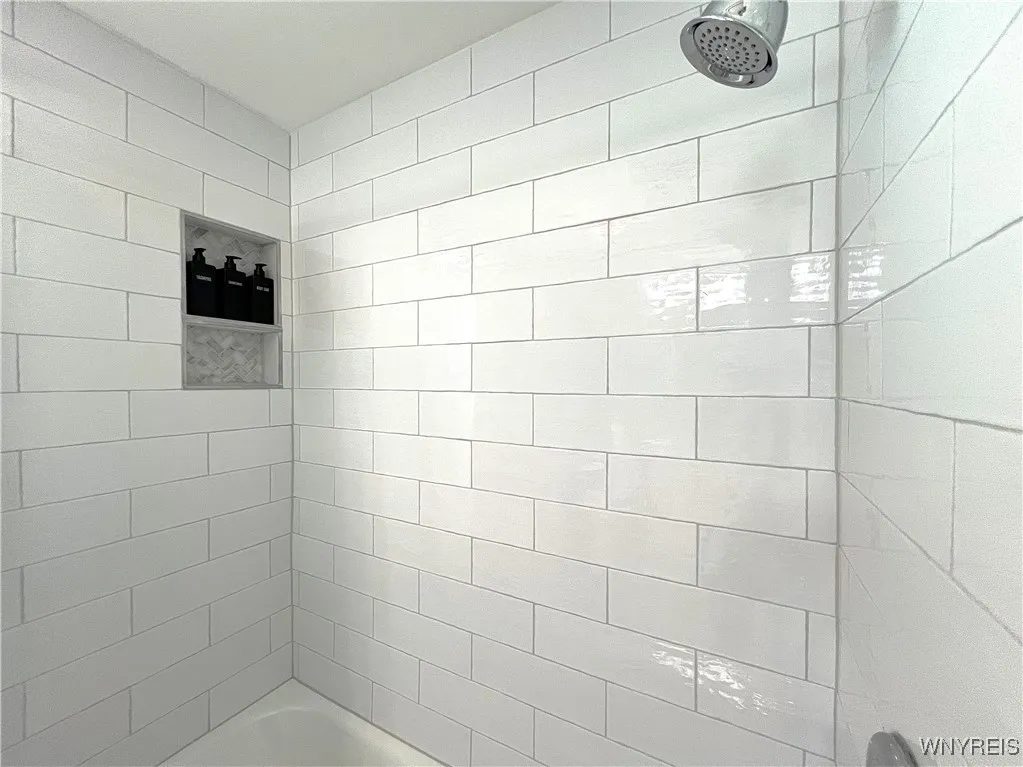 84 Brianwood Drive, West Seneca, New York 14224, West Seneca, New York 14224, 4 Bedrooms Bedrooms, 9 Rooms Rooms,2 BathroomsBathrooms,Residential,Closed,84 Brianwood Drive, West Seneca, New York 14224,0,B1621527