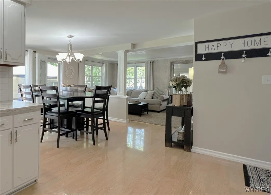 84 Brianwood Drive, West Seneca, New York 14224, West Seneca, New York 14224, 4 Bedrooms Bedrooms, 9 Rooms Rooms,2 BathroomsBathrooms,Residential,Closed,84 Brianwood Drive, West Seneca, New York 14224,0,B1621527