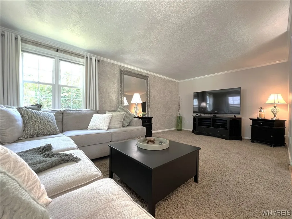 84 Brianwood Drive, West Seneca, New York 14224, West Seneca, New York 14224, 4 Bedrooms Bedrooms, 9 Rooms Rooms,2 BathroomsBathrooms,Residential,Closed,84 Brianwood Drive, West Seneca, New York 14224,0,B1621527