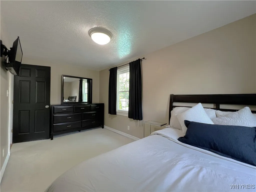 84 Brianwood Drive, West Seneca, New York 14224, West Seneca, New York 14224, 4 Bedrooms Bedrooms, 9 Rooms Rooms,2 BathroomsBathrooms,Residential,Closed,84 Brianwood Drive, West Seneca, New York 14224,0,B1621527