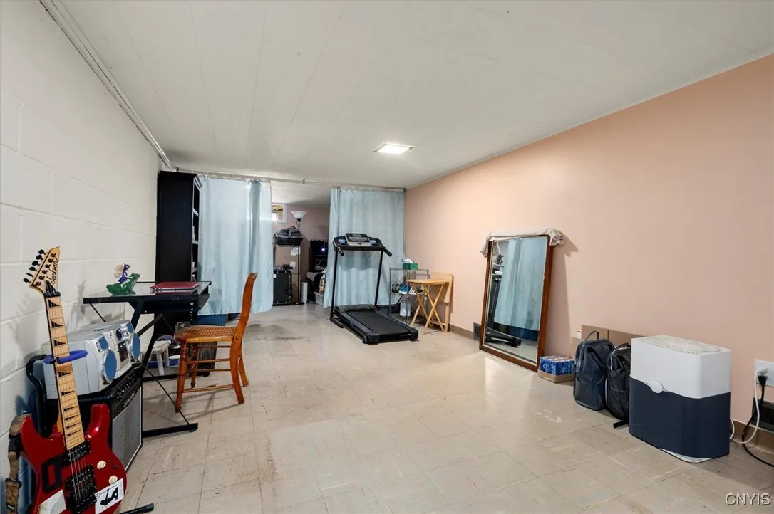 209 Lawdon Street, Clay, New York 13212, Clay, New York 13212, 3 Bedrooms Bedrooms, 6 Rooms Rooms,1 BathroomBathrooms,Residential,Closed,209 Lawdon Street, Clay, New York 13212,0,S1624010