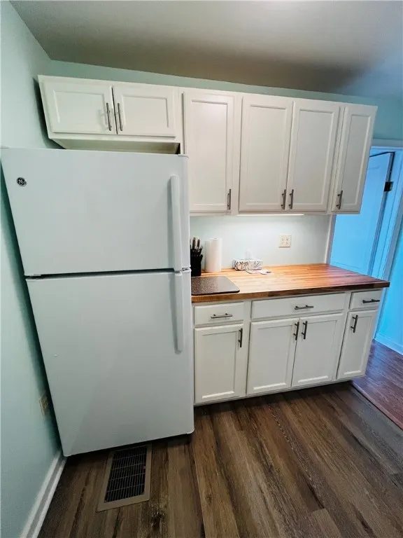 750 Maple Ave, Elmira City, New York 14904, Elmira City, New York 14904, 4 Bedrooms Bedrooms, ,2 BathroomsBathrooms,Residential,Closed,750 Maple Ave, Elmira City, New York 14904,0,R1622943 750 Maple Ave, Elmira City, New York 14904, Elmira City, New York 14904, 4 Bedrooms Bedrooms, ,2 BathroomsBathrooms,Residential,Closed,750 Maple Ave, Elmira City, New York 14904,0,R1622943