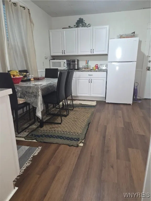 88 Weaver Street, Buffalo, New York 14206, Buffalo, New York 14206, 4 Bedrooms Bedrooms, ,2 BathroomsBathrooms,Residential,For Sale,88 Weaver Street, Buffalo, New York 14206,B1622620