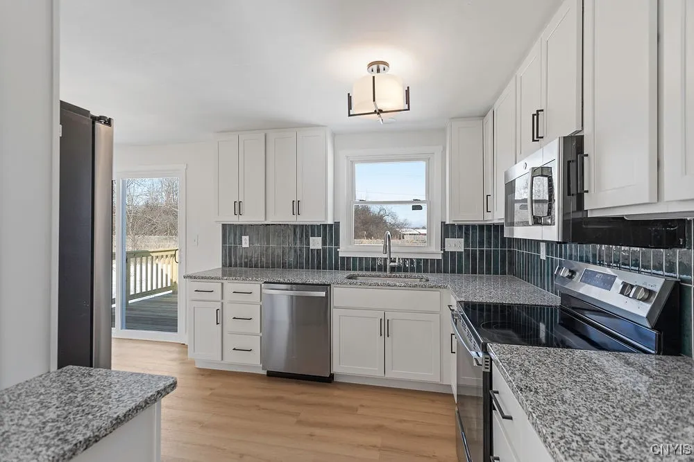 7708 Fitzpatrick Drive, Clay, New York 13088, Clay, New York 13088, 3 Bedrooms Bedrooms, 7 Rooms Rooms,2 BathroomsBathrooms,Residential Lease,Closed,7708 Fitzpatrick Drive, Clay, New York 13088,S1623937