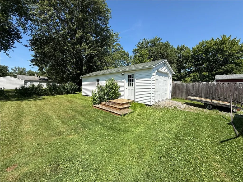 3 Barham Avenue, Waterloo, New York 13165, Waterloo, New York 13165, 2 Bedrooms Bedrooms, 7 Rooms Rooms,1 BathroomBathrooms,Residential,Closed,3 Barham Avenue, Waterloo, New York 13165,0,R1623915