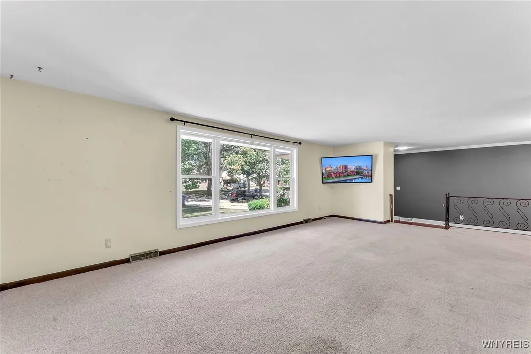70 Sundown, Amherst, New York 14221, Amherst, New York 14221, 3 Bedrooms Bedrooms, 7 Rooms Rooms,2 BathroomsBathrooms,Residential,Closed,70 Sundown, Amherst, New York 14221,0,B1624023