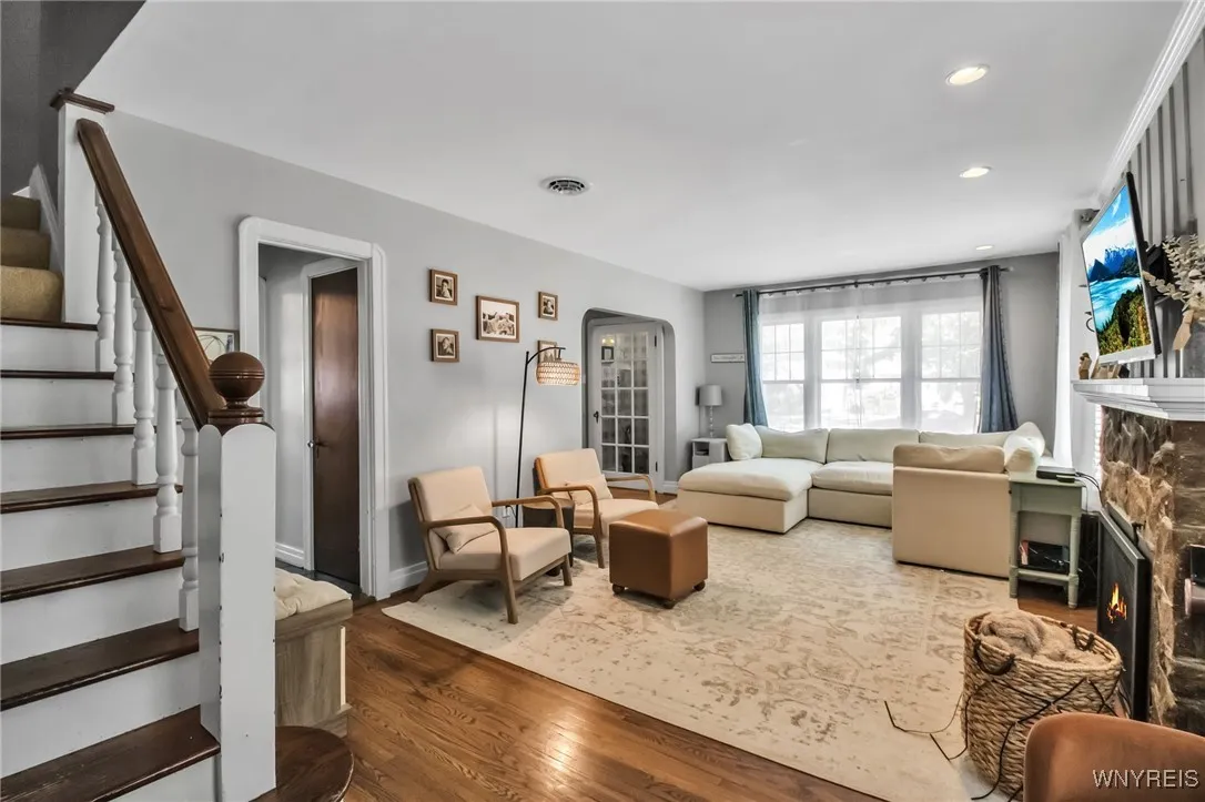 82 Sargent Drive, Amherst, New York 14226, Amherst, New York 14226, 4 Bedrooms Bedrooms, 8 Rooms Rooms,1 BathroomBathrooms,Residential,Closed,82 Sargent Drive, Amherst, New York 14226,0,B1624120