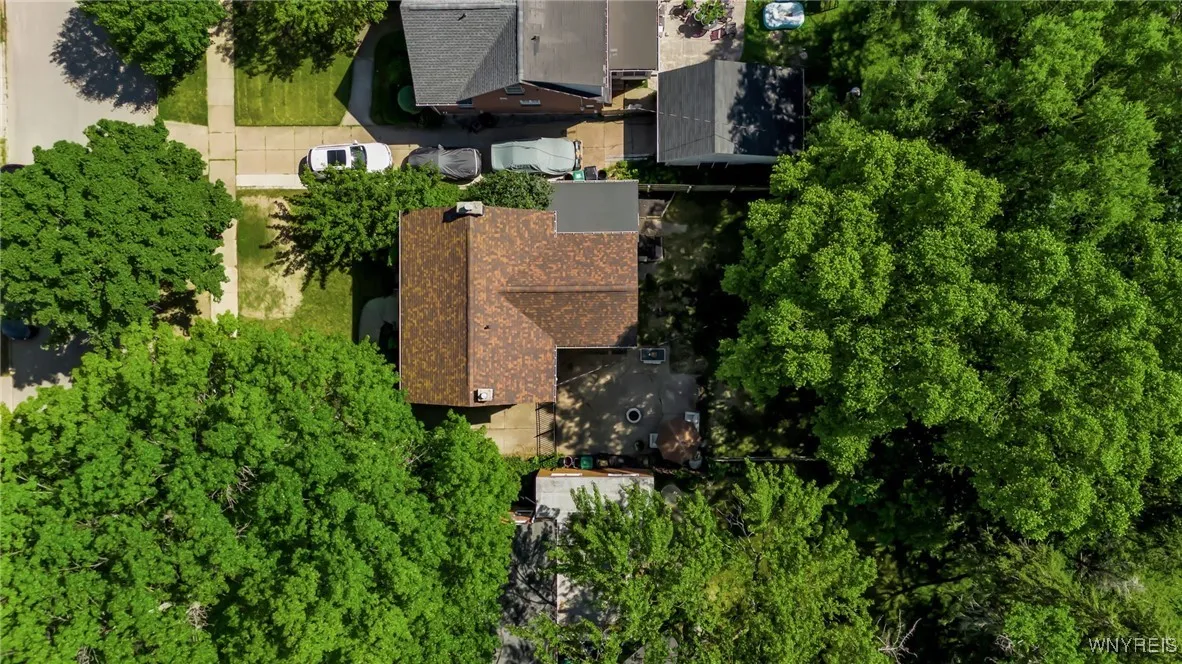 82 Sargent Drive, Amherst, New York 14226, Amherst, New York 14226, 4 Bedrooms Bedrooms, 8 Rooms Rooms,1 BathroomBathrooms,Residential,Closed,82 Sargent Drive, Amherst, New York 14226,0,B1624120