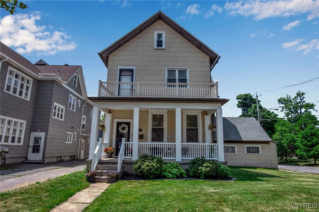 800 Columbus Parkway, Buffalo, New York 14213, Buffalo, New York 14213, 6 Bedrooms Bedrooms, ,2 BathroomsBathrooms,Residential,For Sale,800 Columbus Parkway, Buffalo, New York 14213,B1621929