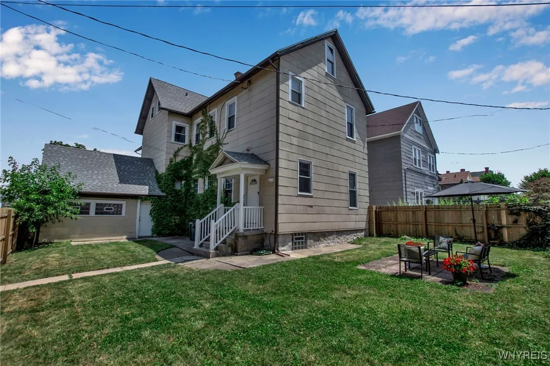 800 Columbus Parkway, Buffalo, New York 14213, Buffalo, New York 14213, 6 Bedrooms Bedrooms, ,2 BathroomsBathrooms,Residential,For Sale,800 Columbus Parkway, Buffalo, New York 14213,B1621929