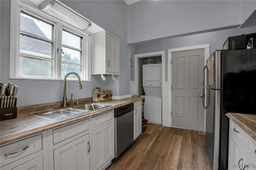 800 Columbus Parkway, Buffalo, New York 14213, Buffalo, New York 14213, 6 Bedrooms Bedrooms, ,2 BathroomsBathrooms,Residential,For Sale,800 Columbus Parkway, Buffalo, New York 14213,B1621929