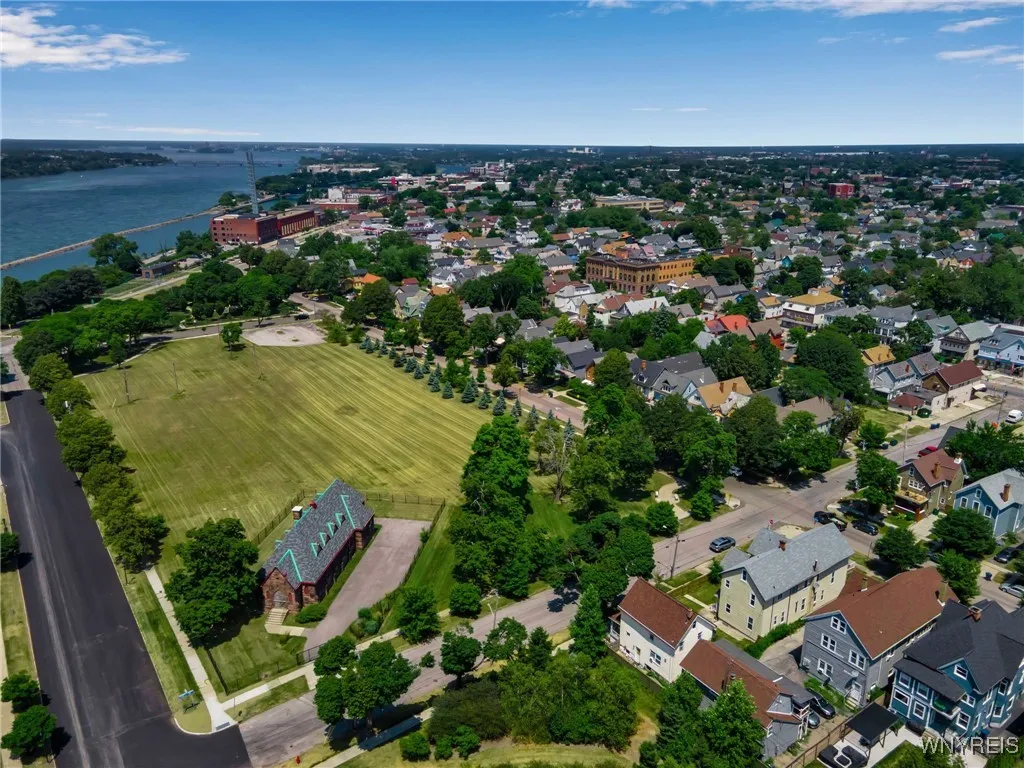 800 Columbus Parkway, Buffalo, New York 14213, Buffalo, New York 14213, 6 Bedrooms Bedrooms, ,2 BathroomsBathrooms,Residential,For Sale,800 Columbus Parkway, Buffalo, New York 14213,B1621929