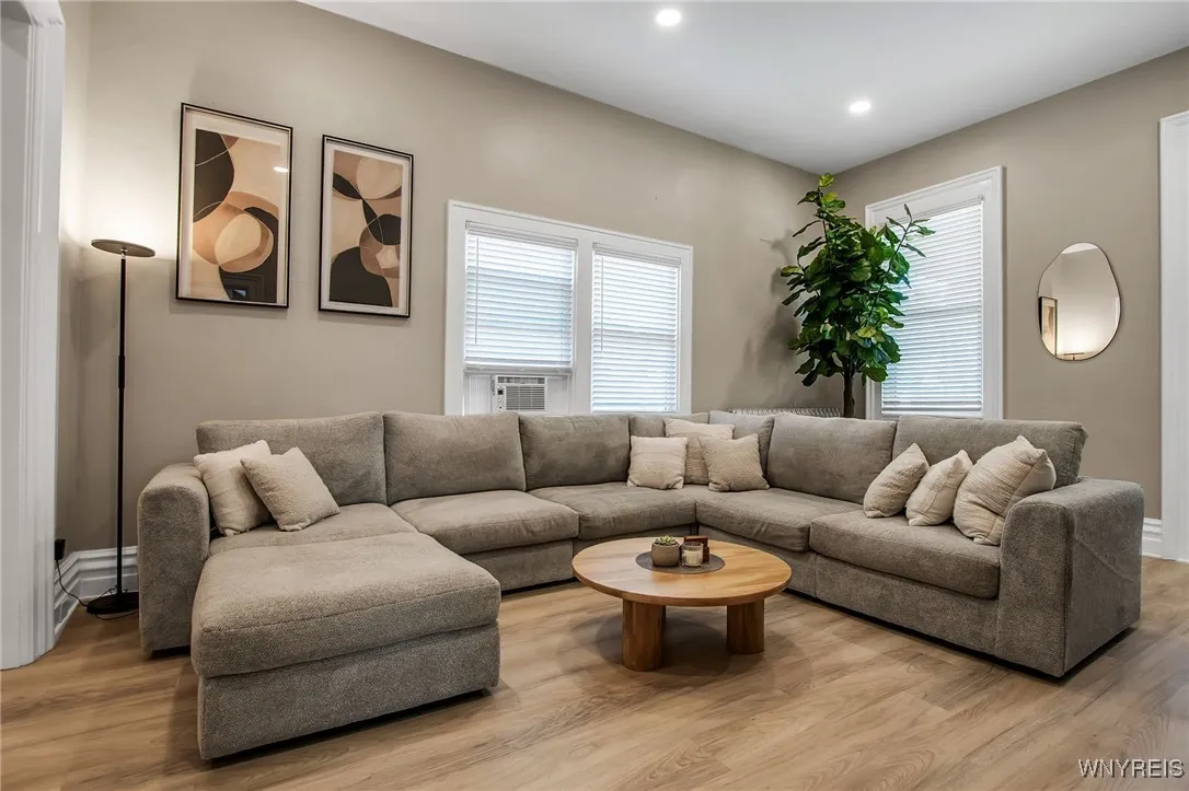 800 Columbus Parkway, Buffalo, New York 14213, Buffalo, New York 14213, 6 Bedrooms Bedrooms, ,2 BathroomsBathrooms,Residential,For Sale,800 Columbus Parkway, Buffalo, New York 14213,B1621929
