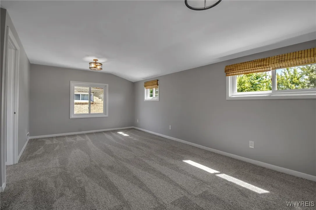 Huge master bedrm. newly carpeted