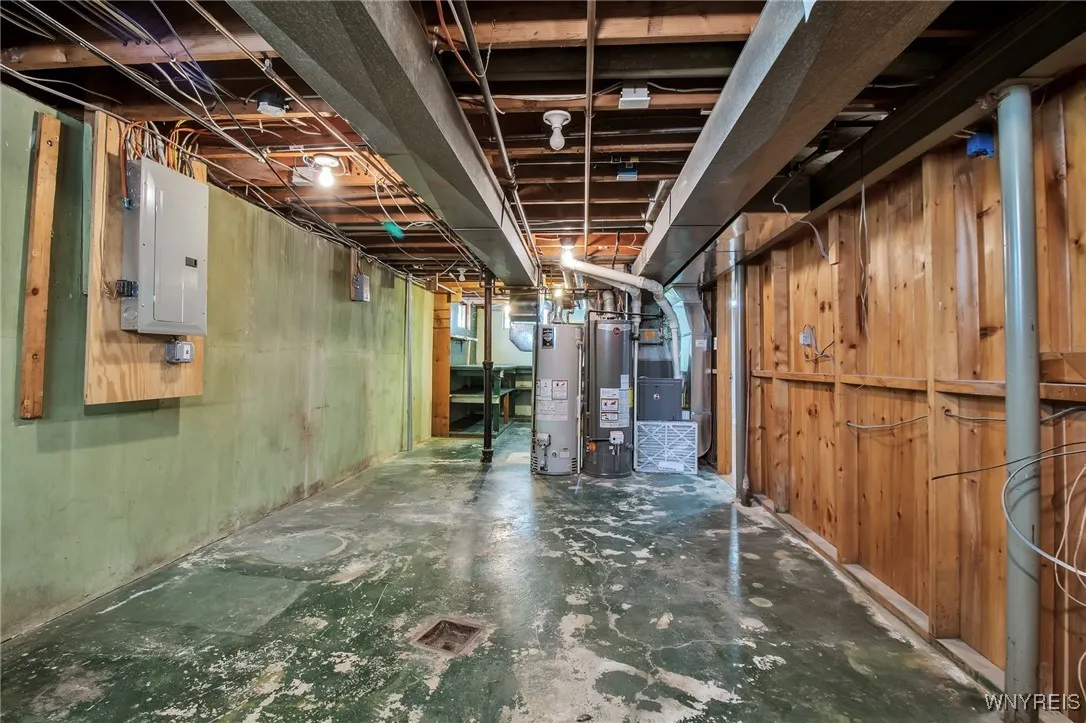 32 Wellington Road, Cheektowaga, New York 14225, Cheektowaga, New York 14225, 4 Bedrooms Bedrooms, 7 Rooms Rooms,2 BathroomsBathrooms,Residential,Closed,32 Wellington Road, Cheektowaga, New York 14225,0,B1622655