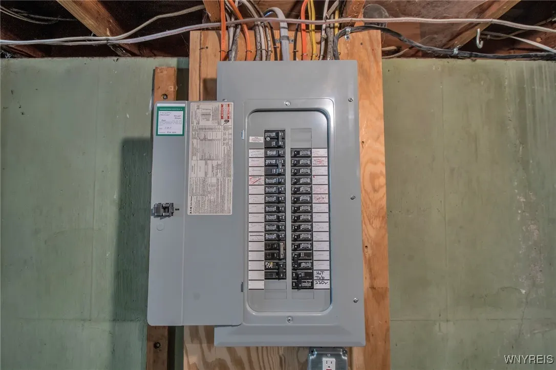 Updated electric. 220amps in garage and house.