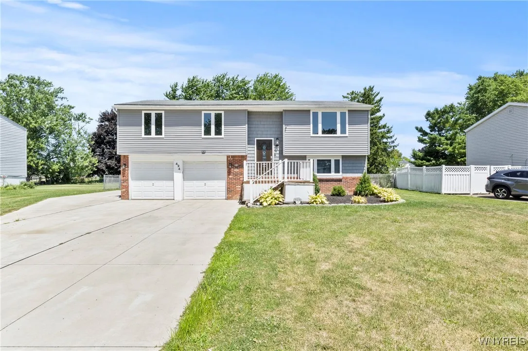 424 Tracey Lane, Grand Island, New York 14072, Grand Island, New York 14072, 3 Bedrooms Bedrooms, 9 Rooms Rooms,3 BathroomsBathrooms,Residential,Closed,424 Tracey Lane, Grand Island, New York 14072,0,B1623691