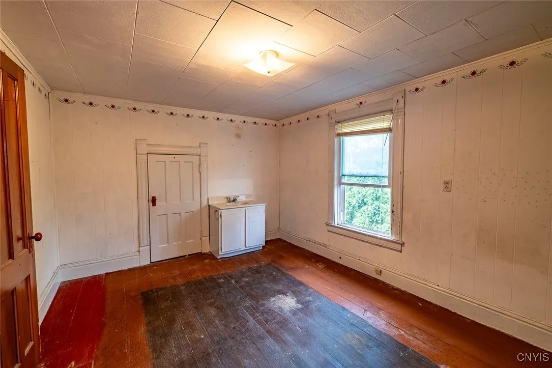129 South Central Avenue, Manlius, New York 13116, Manlius, New York 13116, 3 Bedrooms Bedrooms, 10 Rooms Rooms,1 BathroomBathrooms,Residential,Closed,129 South Central Avenue, Manlius, New York 13116,0,S1624111