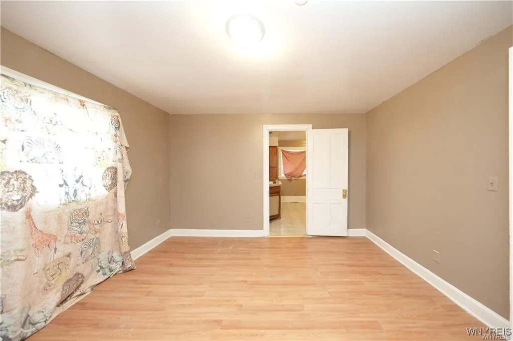 214 West Ferry Street N, Buffalo, New York 14213, Buffalo, New York 14213, 5 Bedrooms Bedrooms, ,2 BathroomsBathrooms,Residential,For Sale,214 West Ferry Street N, Buffalo, New York 14213,B1624157