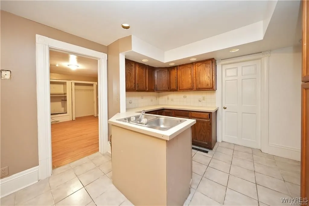 214 West Ferry Street N, Buffalo, New York 14213, Buffalo, New York 14213, 5 Bedrooms Bedrooms, ,2 BathroomsBathrooms,Residential,For Sale,214 West Ferry Street N, Buffalo, New York 14213,B1624157