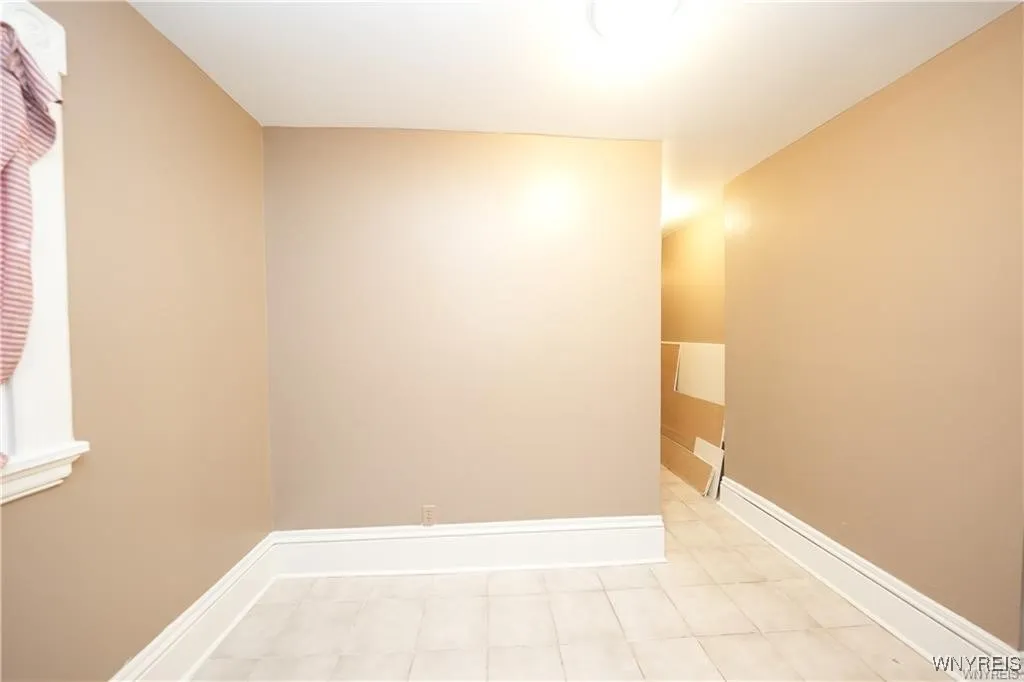 214 West Ferry Street N, Buffalo, New York 14213, Buffalo, New York 14213, 5 Bedrooms Bedrooms, ,2 BathroomsBathrooms,Residential,For Sale,214 West Ferry Street N, Buffalo, New York 14213,B1624157