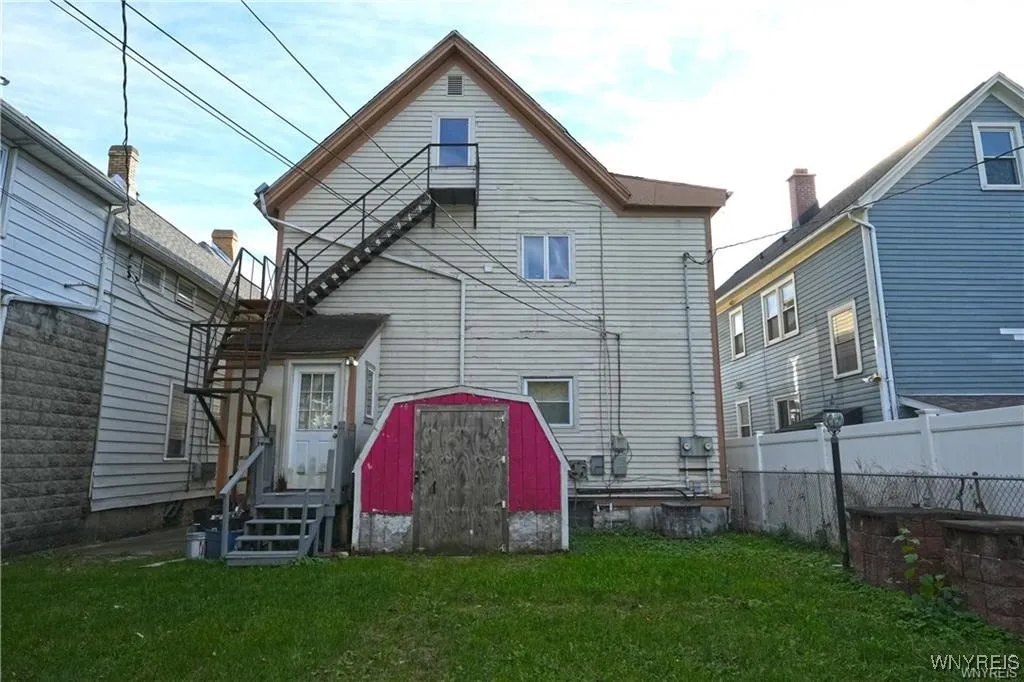 214 West Ferry Street N, Buffalo, New York 14213, Buffalo, New York 14213, 5 Bedrooms Bedrooms, ,2 BathroomsBathrooms,Residential,For Sale,214 West Ferry Street N, Buffalo, New York 14213,B1624157