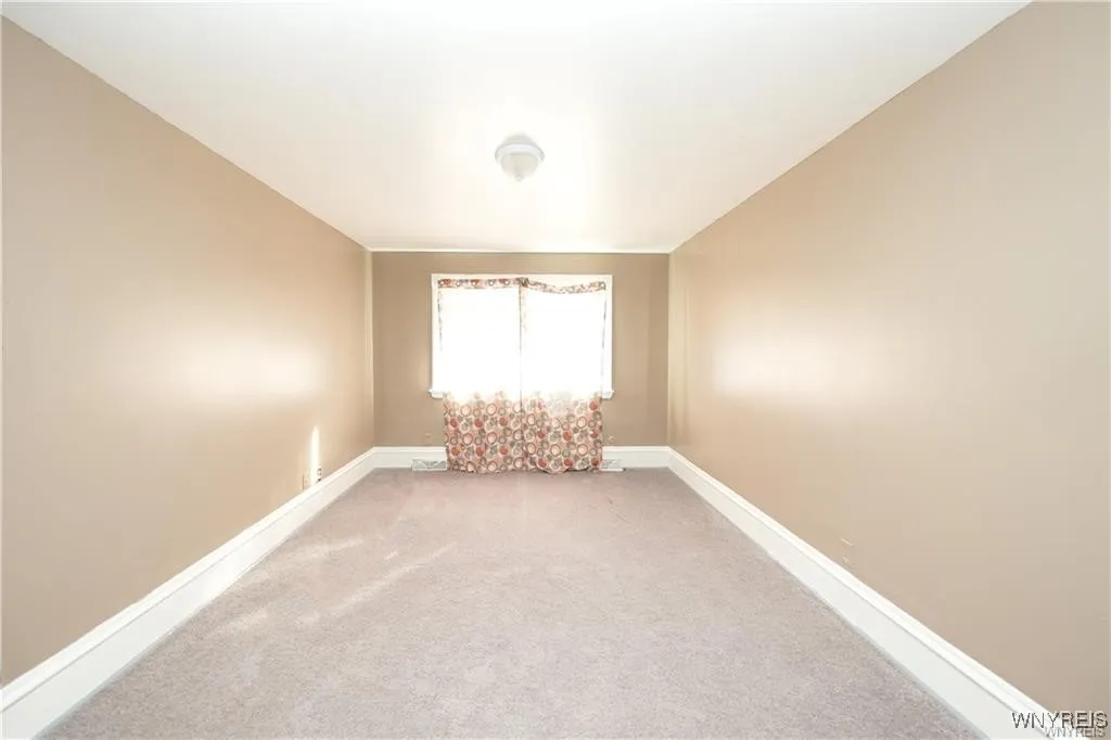 214 West Ferry Street N, Buffalo, New York 14213, Buffalo, New York 14213, 5 Bedrooms Bedrooms, ,2 BathroomsBathrooms,Residential,For Sale,214 West Ferry Street N, Buffalo, New York 14213,B1624157