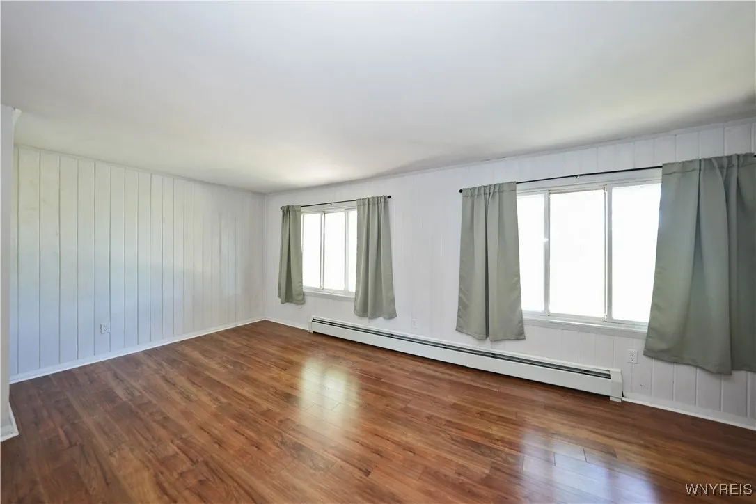 2nd floor living room