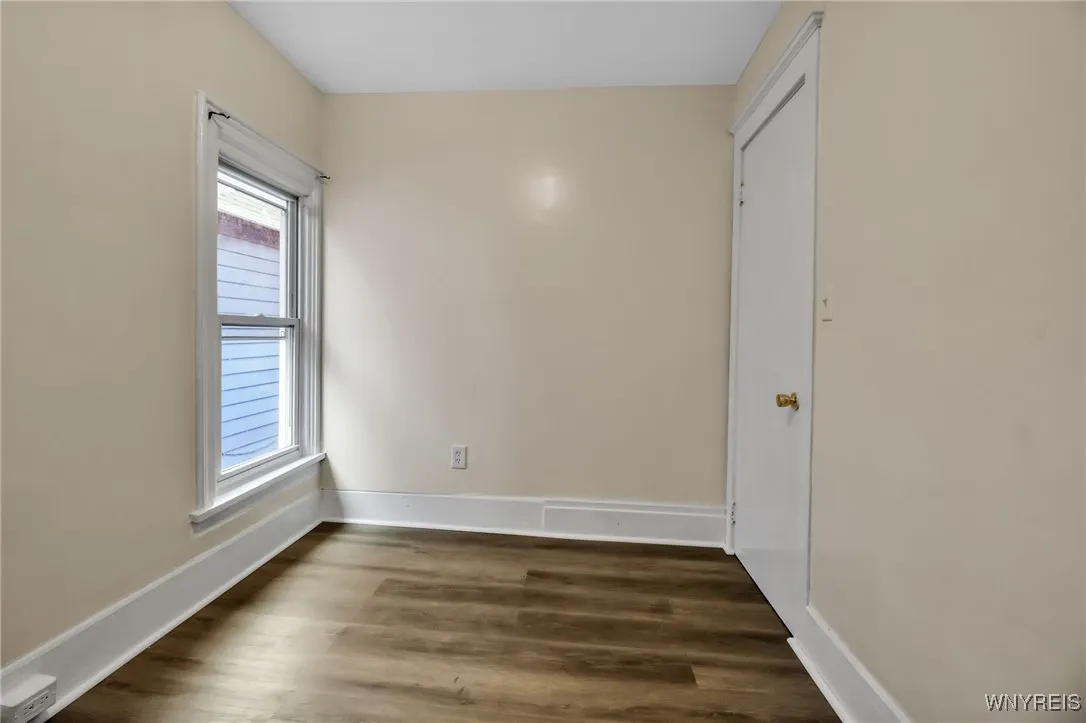 166 Vermont Street, Buffalo, New York 14213, Buffalo, New York 14213, 6 Bedrooms Bedrooms, ,2 BathroomsBathrooms,Residential,For Sale,166 Vermont Street, Buffalo, New York 14213,B1623491