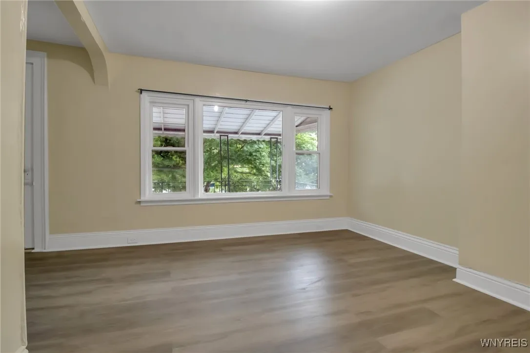 166 Vermont Street, Buffalo, New York 14213, Buffalo, New York 14213, 6 Bedrooms Bedrooms, ,2 BathroomsBathrooms,Residential,For Sale,166 Vermont Street, Buffalo, New York 14213,B1623491