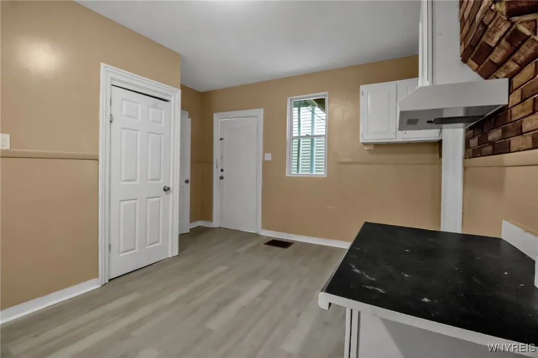166 Vermont Street, Buffalo, New York 14213, Buffalo, New York 14213, 6 Bedrooms Bedrooms, ,2 BathroomsBathrooms,Residential,For Sale,166 Vermont Street, Buffalo, New York 14213,B1623491