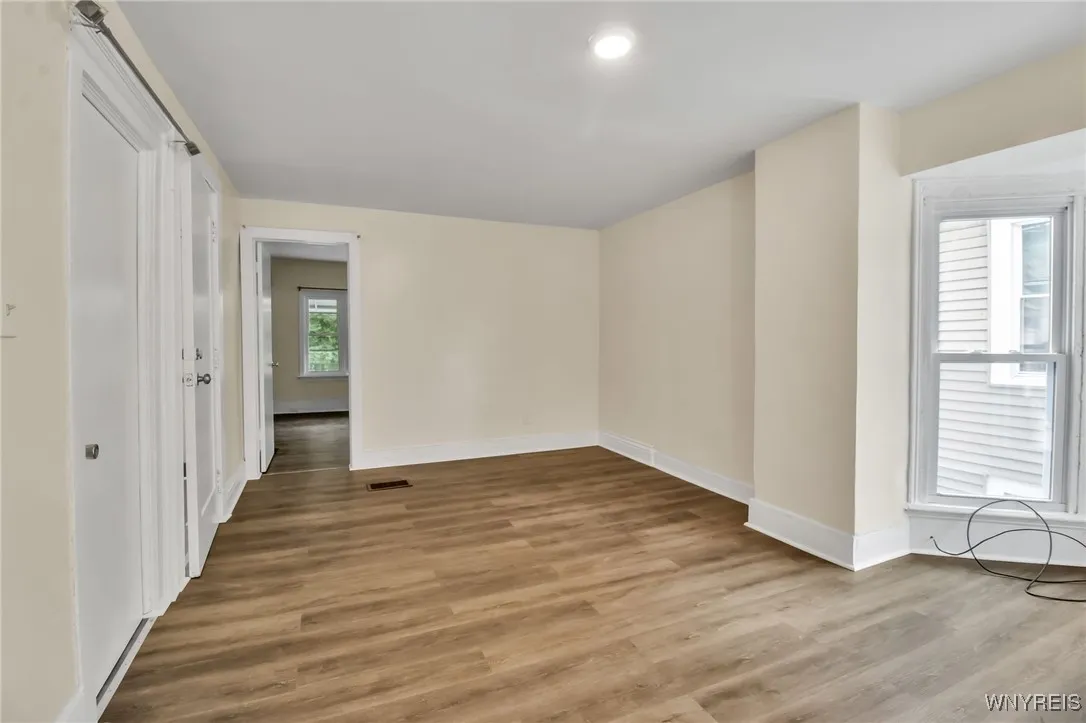 166 Vermont Street, Buffalo, New York 14213, Buffalo, New York 14213, 6 Bedrooms Bedrooms, ,2 BathroomsBathrooms,Residential,For Sale,166 Vermont Street, Buffalo, New York 14213,B1623491