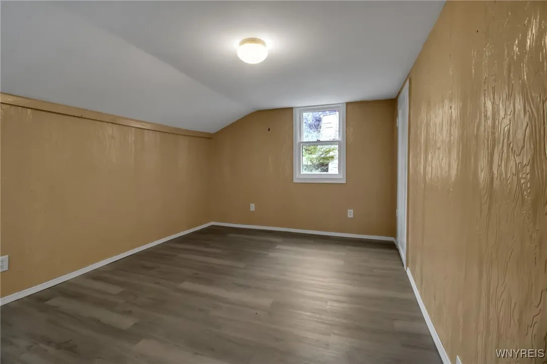 166 Vermont Street, Buffalo, New York 14213, Buffalo, New York 14213, 6 Bedrooms Bedrooms, ,2 BathroomsBathrooms,Residential,For Sale,166 Vermont Street, Buffalo, New York 14213,B1623491