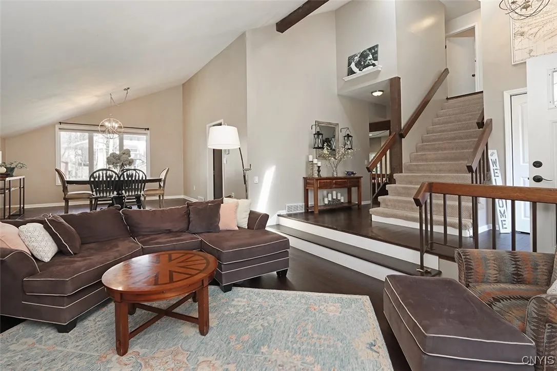 8228 Verbeck Drive, Manlius, New York 13104, Manlius, New York 13104, 4 Bedrooms Bedrooms, 10 Rooms Rooms,2 BathroomsBathrooms,Residential,Closed,8228 Verbeck Drive, Manlius, New York 13104,S1624113