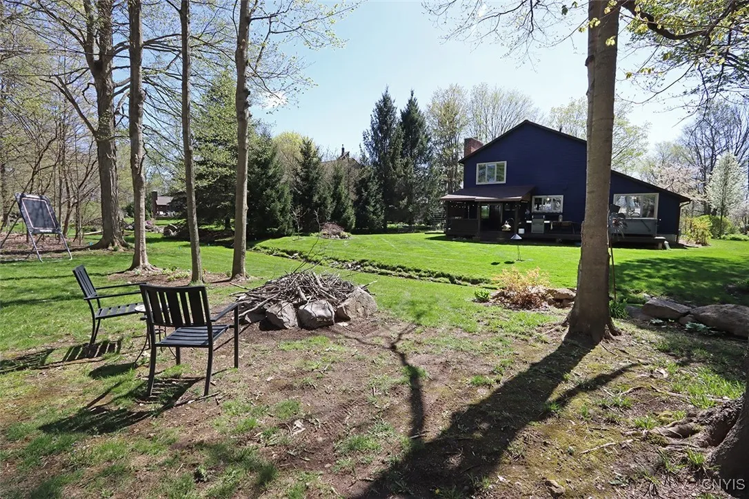 8228 Verbeck Drive, Manlius, New York 13104, Manlius, New York 13104, 4 Bedrooms Bedrooms, 10 Rooms Rooms,2 BathroomsBathrooms,Residential,Closed,8228 Verbeck Drive, Manlius, New York 13104,S1624113