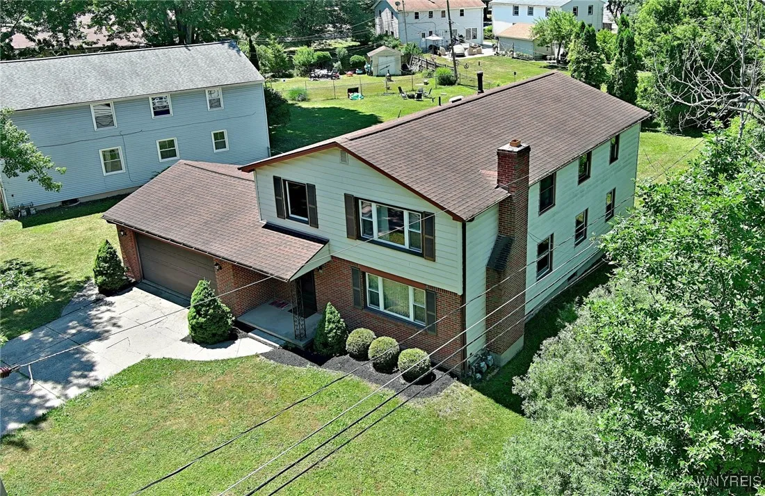 70 Acacia Drive, Amherst, New York 14228, Amherst, New York 14228, 6 Bedrooms Bedrooms, ,2 BathroomsBathrooms,Residential,Closed,70 Acacia Drive, Amherst, New York 14228,0,B1624154