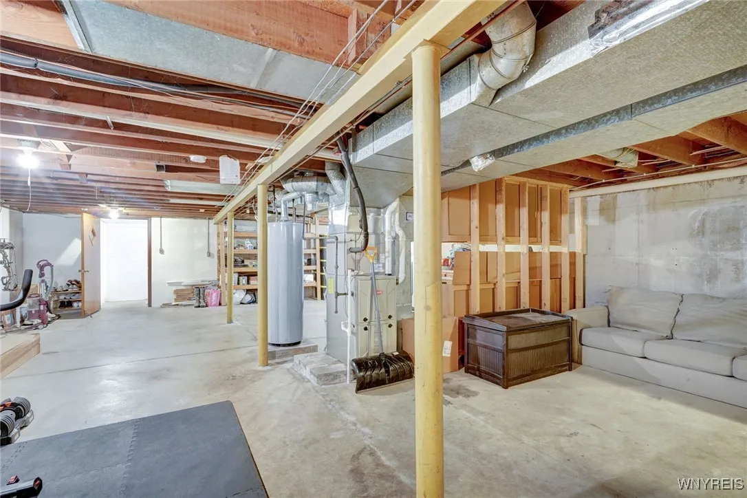 4938 Clinton Street, West Seneca, New York 14224, West Seneca, New York 14224, 2 Bedrooms Bedrooms, 7 Rooms Rooms,1 BathroomBathrooms,Residential,Closed,4938 Clinton Street, West Seneca, New York 14224,0,B1623710