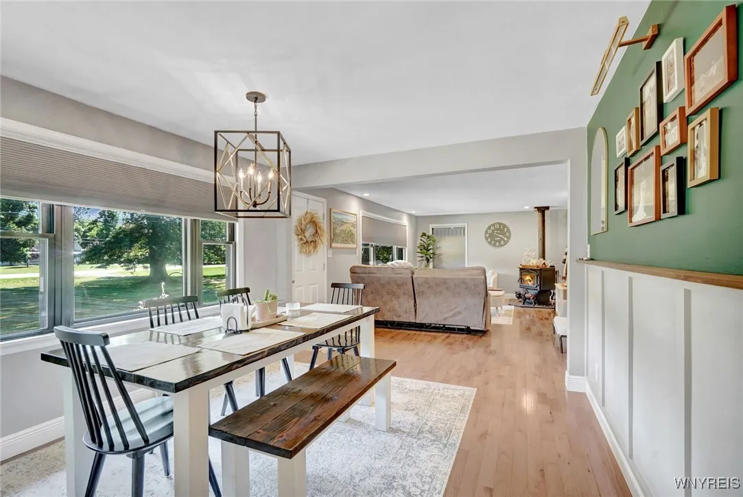 4938 Clinton Street, West Seneca, New York 14224, West Seneca, New York 14224, 2 Bedrooms Bedrooms, 7 Rooms Rooms,1 BathroomBathrooms,Residential,Closed,4938 Clinton Street, West Seneca, New York 14224,0,B1623710